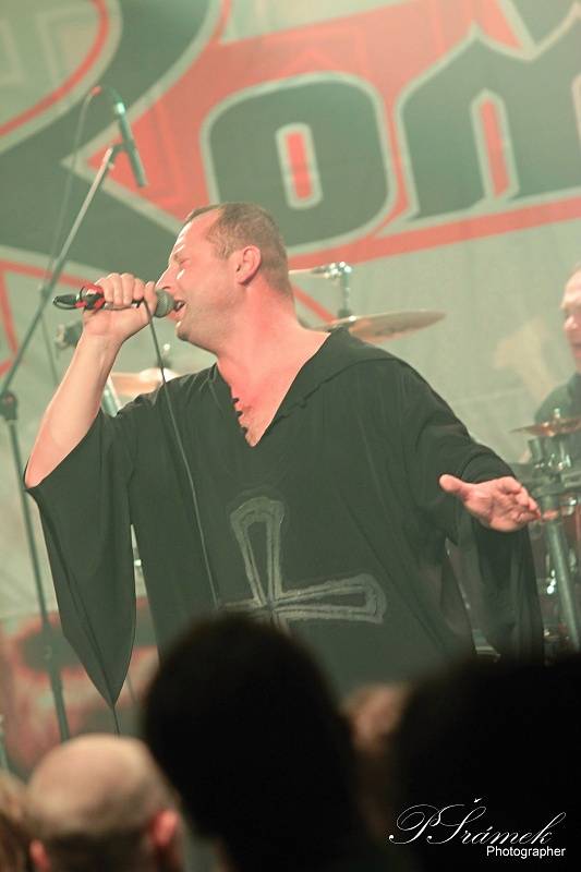 Traktor zaparkoval svou smršť v Ostravě 