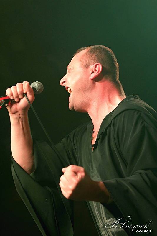 Traktor zaparkoval svou smršť v Ostravě 