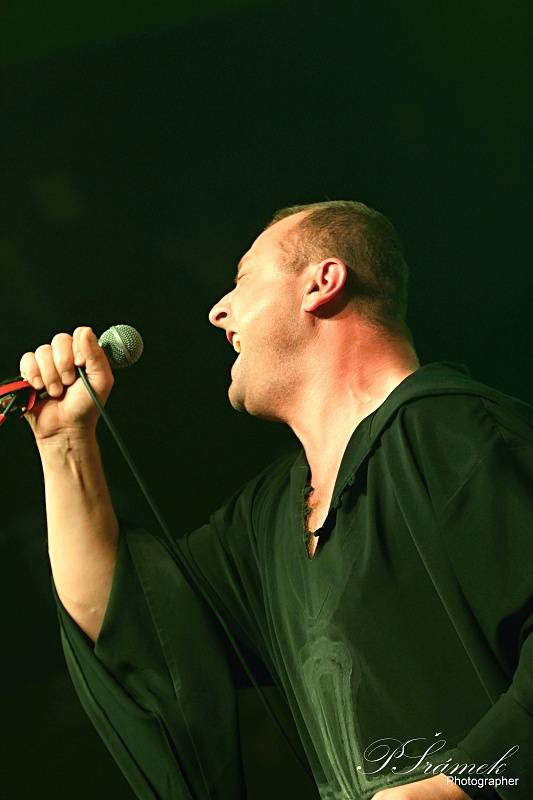 Traktor zaparkoval svou smršť v Ostravě 