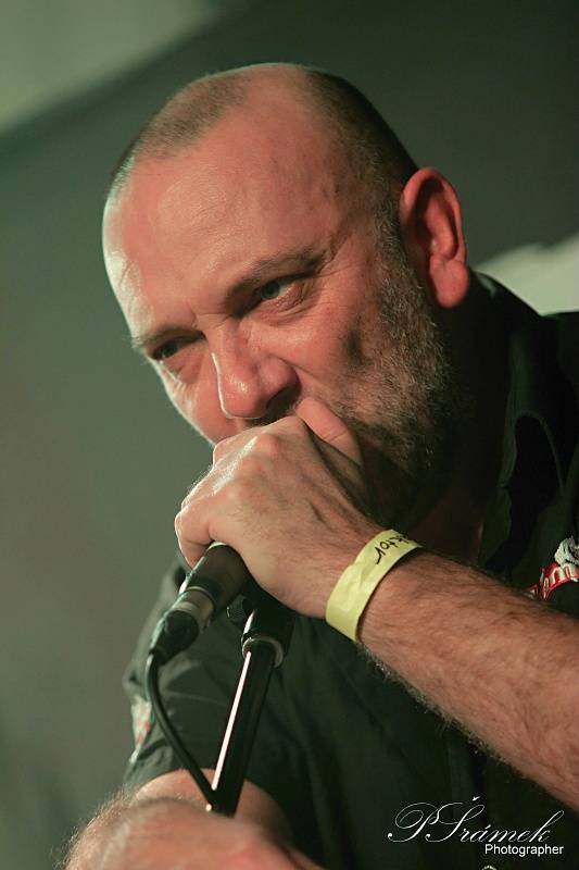 Traktor zaparkoval svou smršť v Ostravě 