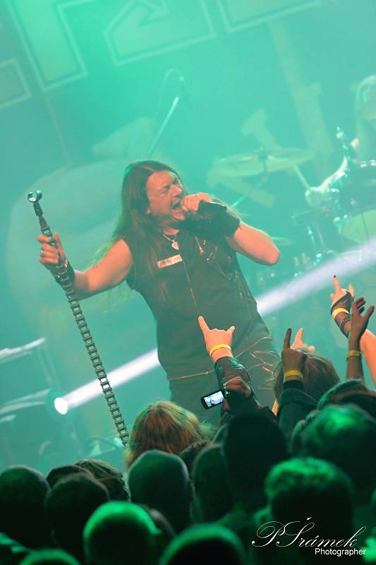 Traktor zaparkoval svou smršť v Ostravě 