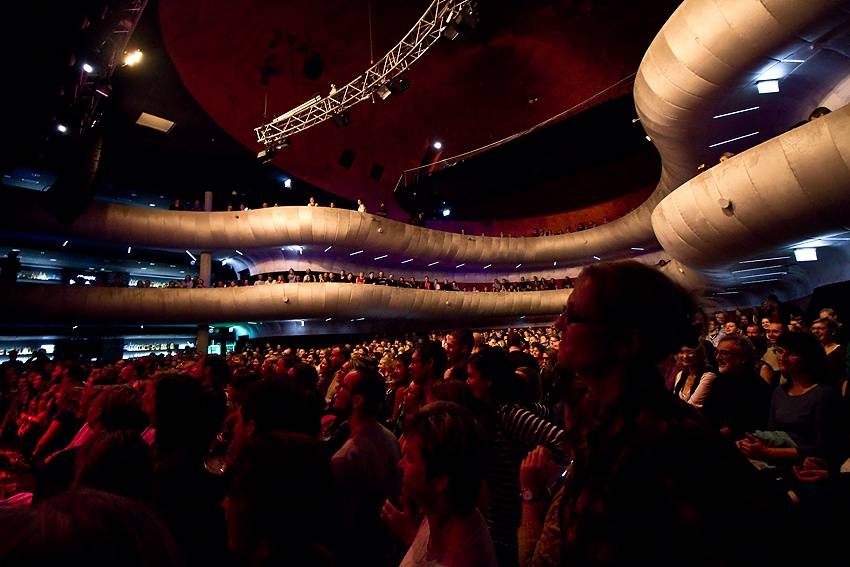 Dan Bárta a Illustratosphere si v Brně zahráli k patnáctinám