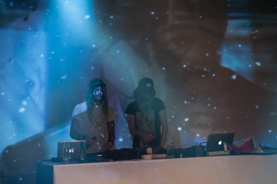 Kapitán Demo vystrojil v Roxy Vánoce jak hajzl