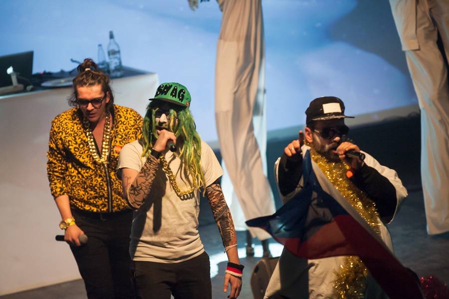 Kapitán Demo vystrojil v Roxy Vánoce jak hajzl