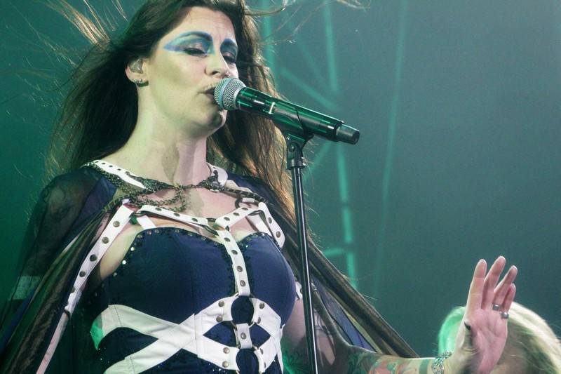 Nightwish přivezli z Finska ohnivou show i novou zpěvačku