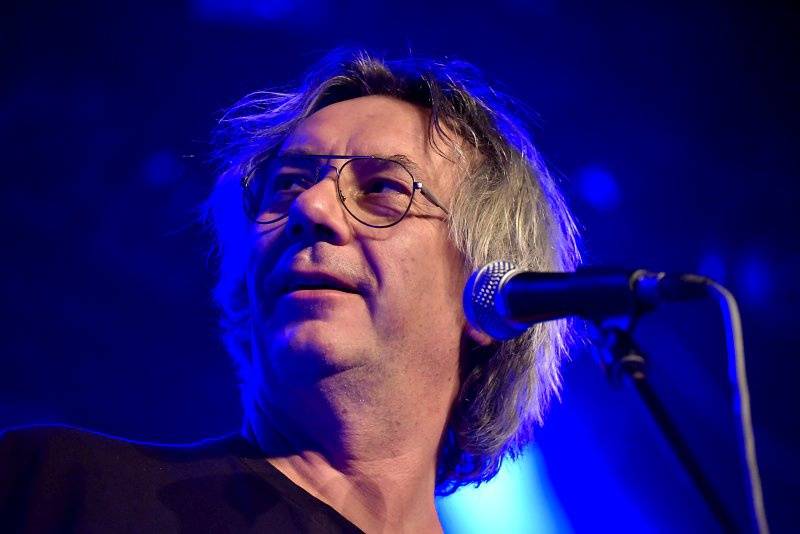 Sbohem, Juniore! Garage, Michal Ambrož a další se loučili s hudební agenturou