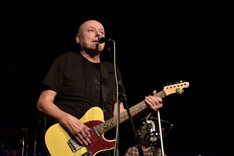 Sbohem, Juniore! Garage, Michal Ambrož a další se loučili s hudební agenturou