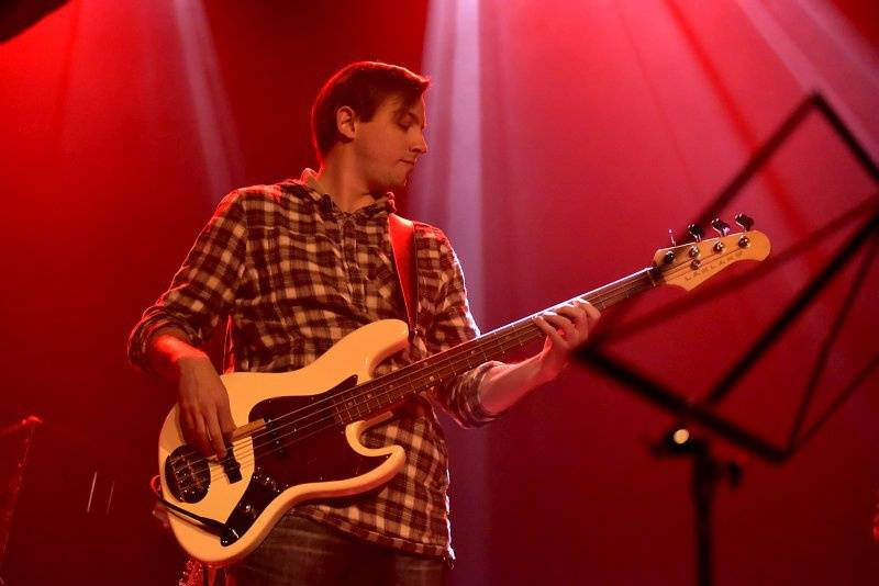 Sbohem, Juniore! Garage, Michal Ambrož a další se loučili s hudební agenturou