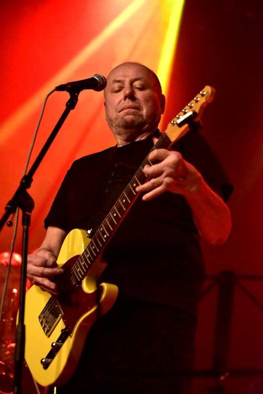 Sbohem, Juniore! Garage, Michal Ambrož a další se loučili s hudební agenturou