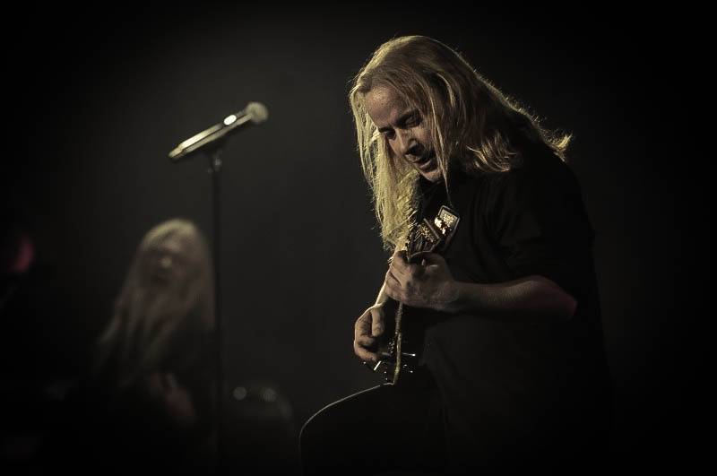 Ohně, metalový nářez a skvělá Floor Jansen: Nightwish v Praze druhým objektivem