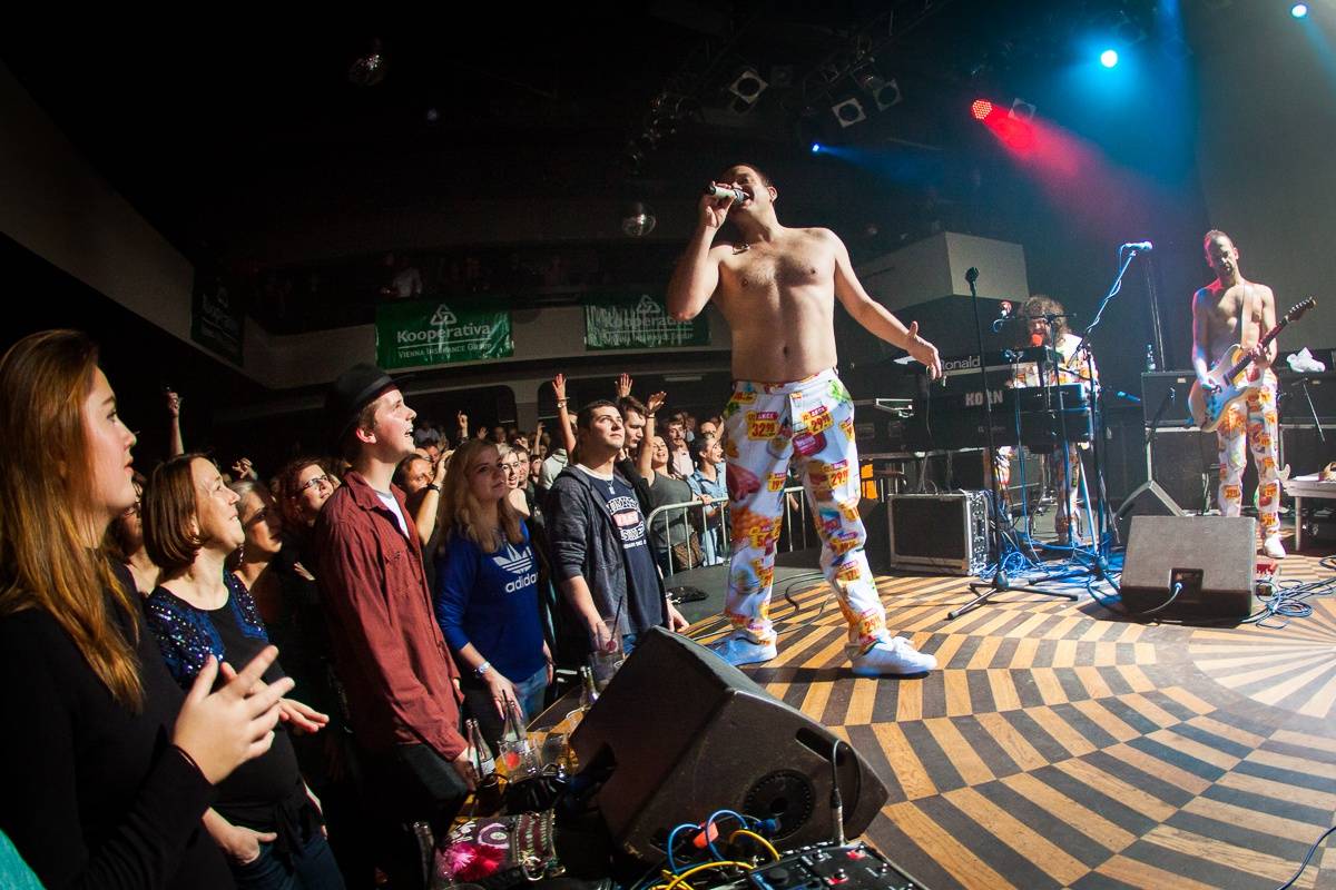 Monkey Business i s Nafrněnou Barborou Polákovou rozvášnili Lucerna Music Bar