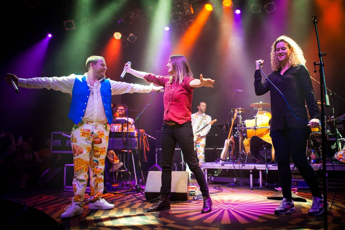 Monkey Business i s Nafrněnou Barborou Polákovou rozvášnili Lucerna Music Bar