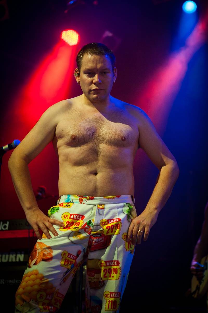 Monkey Business i s Nafrněnou Barborou Polákovou rozvášnili Lucerna Music Bar