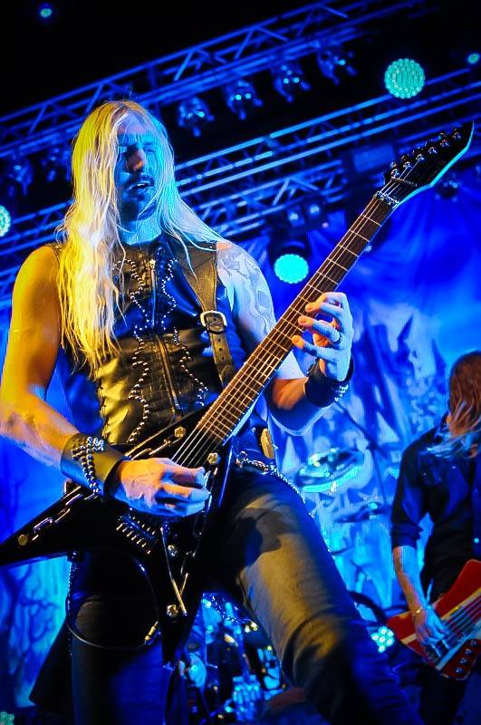 Hity HammerFall duněly Pardubicemi