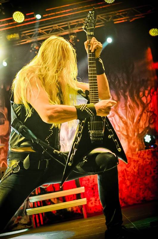 Hity HammerFall duněly Pardubicemi