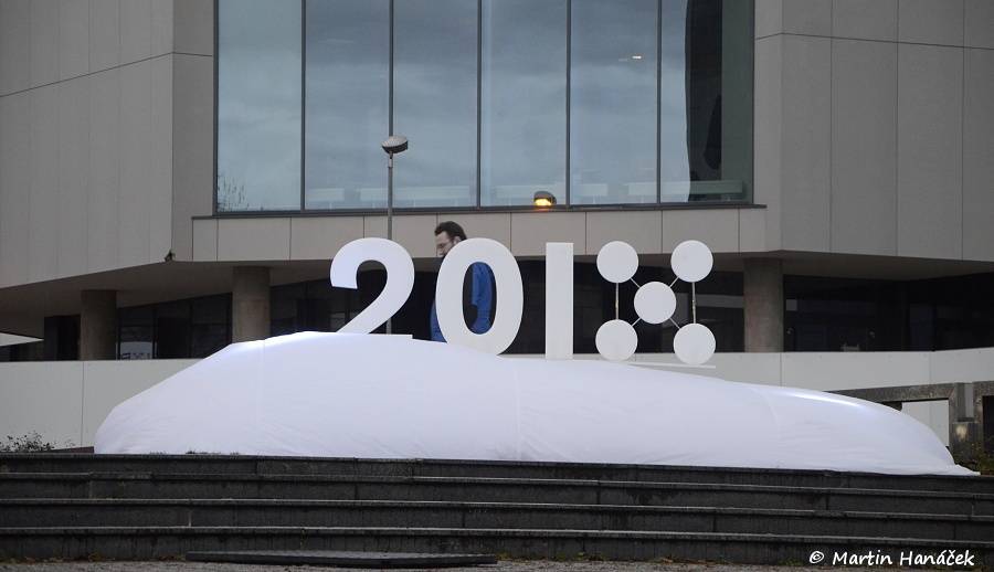 Plzeň se loučila s projektem Evropské hlavní město kultury. Nejdelším fotoalbem i snowboardovou show