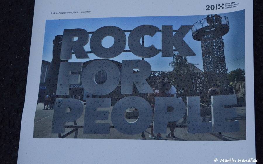 Plzeň se loučila s projektem Evropské hlavní město kultury. Nejdelším fotoalbem i snowboardovou show