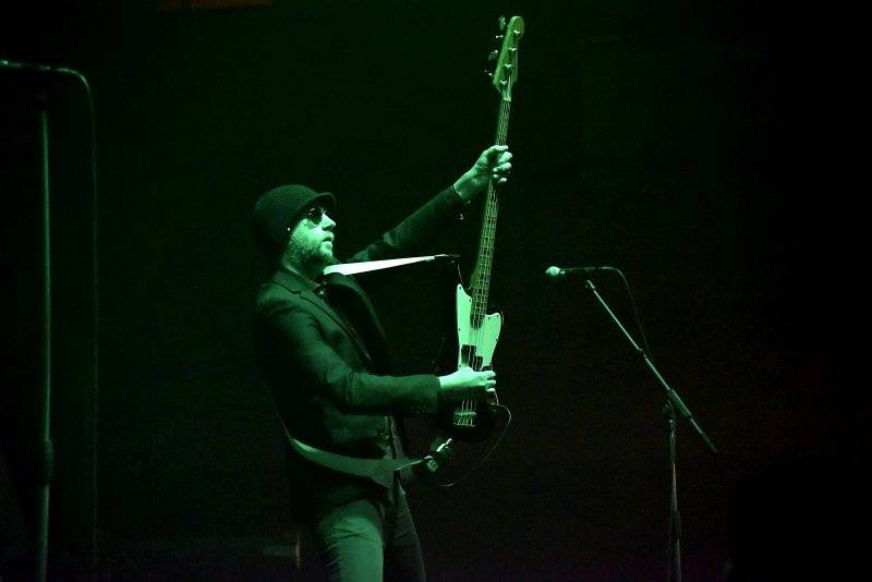 Visací zámek oslavil Kristova léta ukřižováním striptérky, gratulovali Plexis i Slobodná Europa