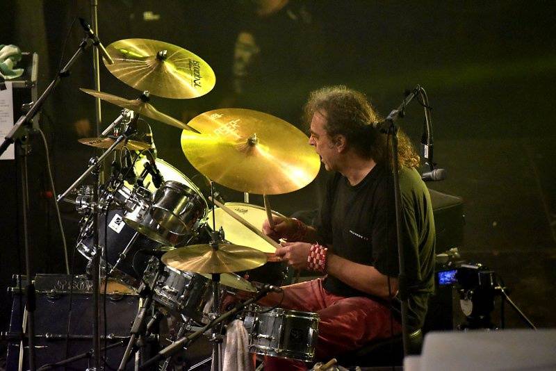 Visací zámek oslavil Kristova léta ukřižováním striptérky, gratulovali Plexis i Slobodná Europa