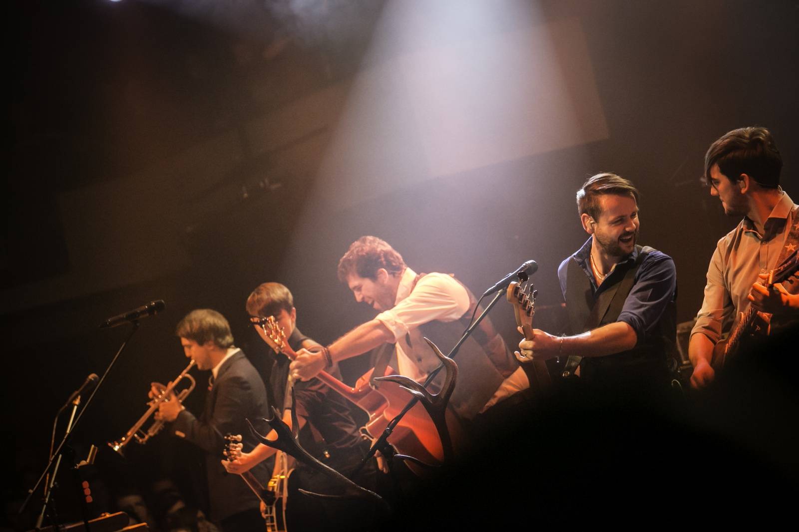 Jelen zakončil turné v Praze, Lucerna Music Bar praskal ve švech