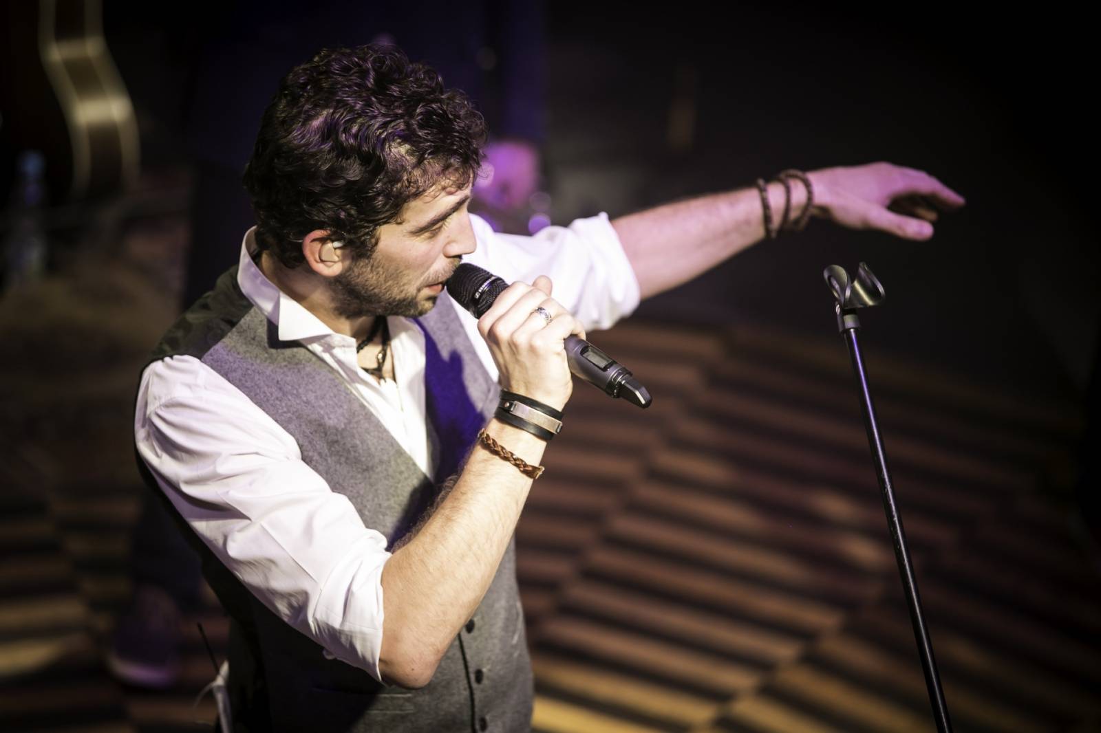 Jelen zakončil turné v Praze, Lucerna Music Bar praskal ve švech