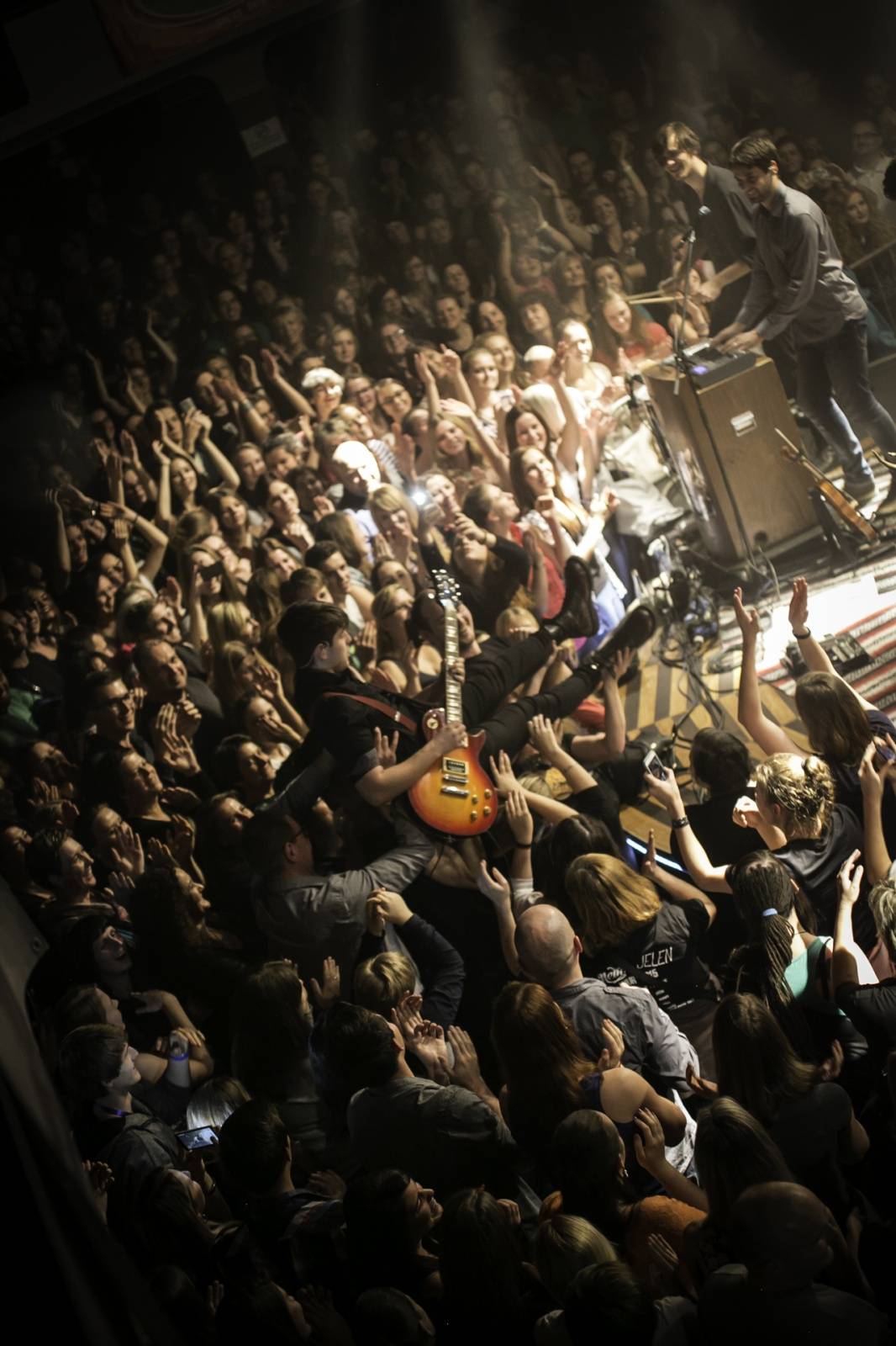 Jelen zakončil turné v Praze, Lucerna Music Bar praskal ve švech