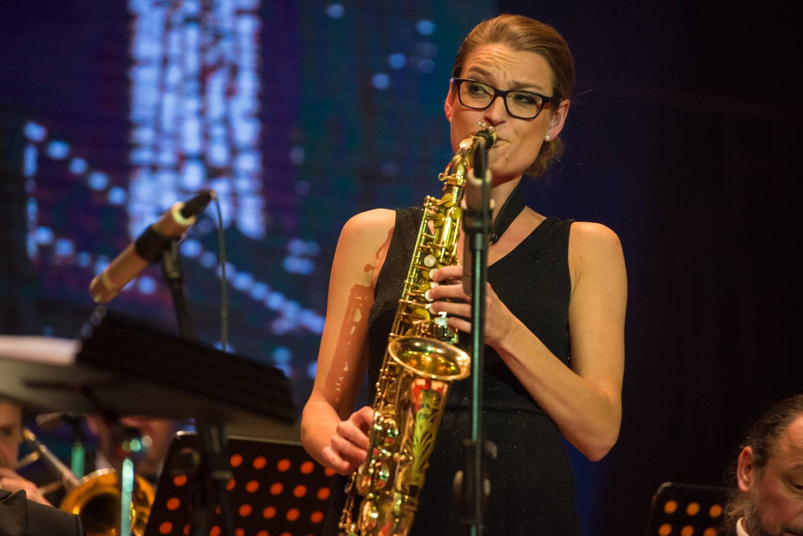 Frank Sinatra by slavil 100 let, poctu mu vzdali Felix Slováček, Tereza Černochová a další