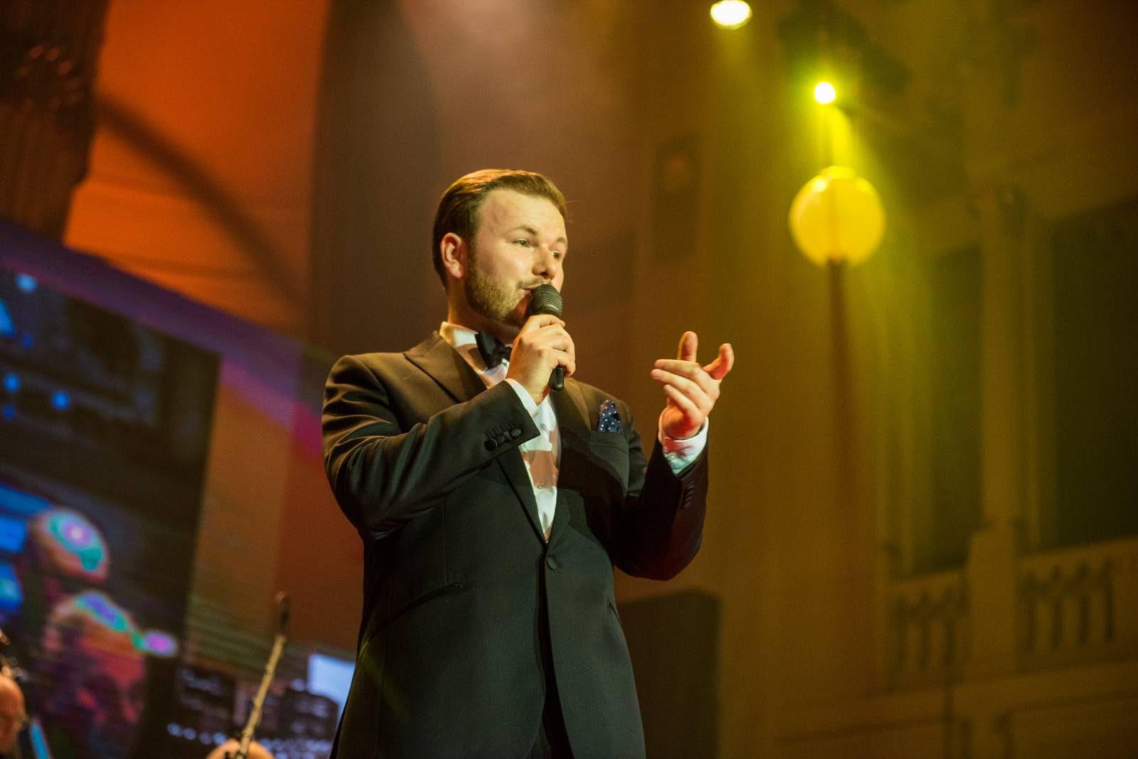 Frank Sinatra by slavil 100 let, poctu mu vzdali Felix Slováček, Tereza Černochová a další