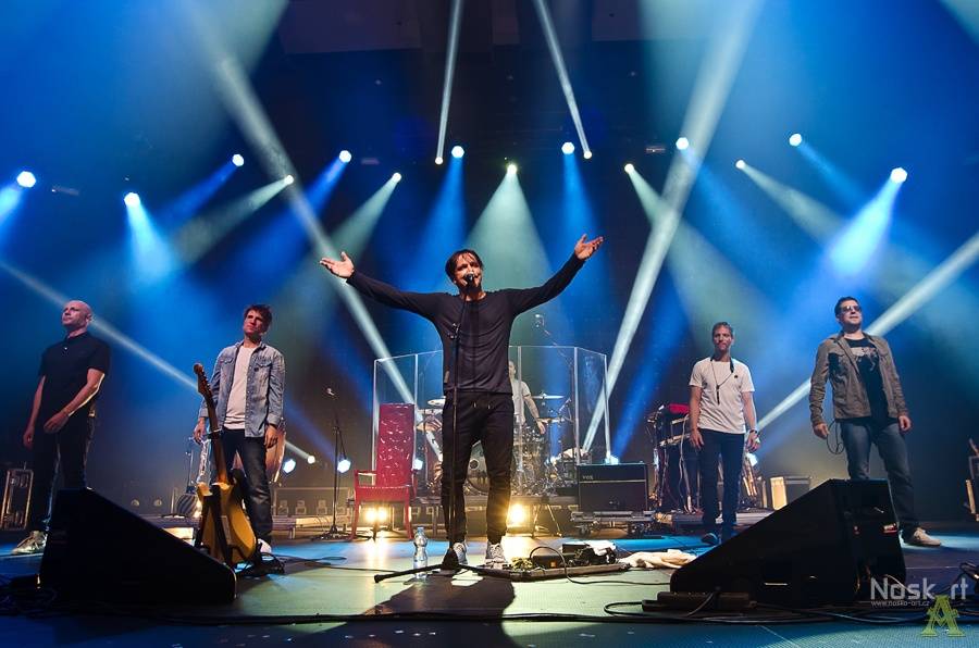 S Chinaski zpíval ve Foru Karlín i fanoušek Jakub