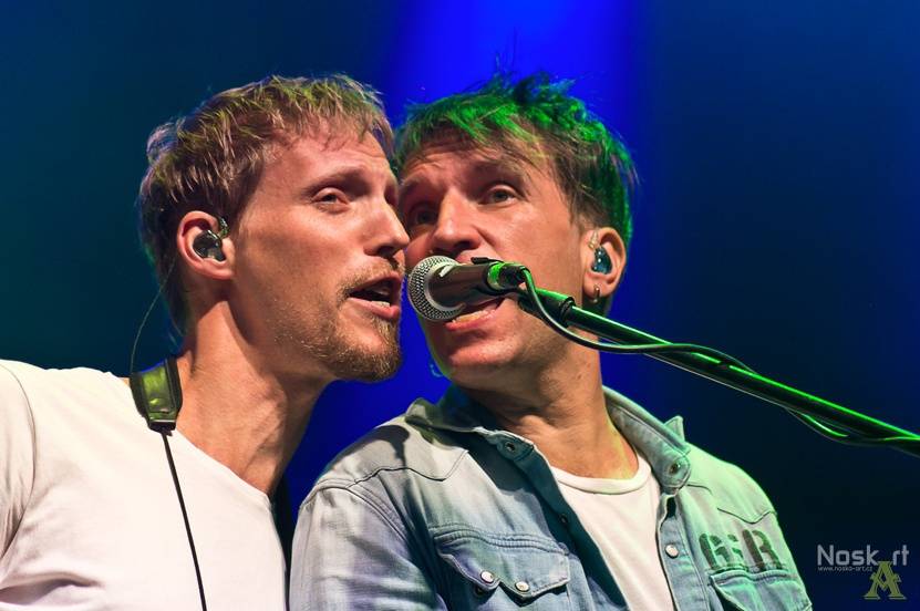 S Chinaski zpíval ve Foru Karlín i fanoušek Jakub