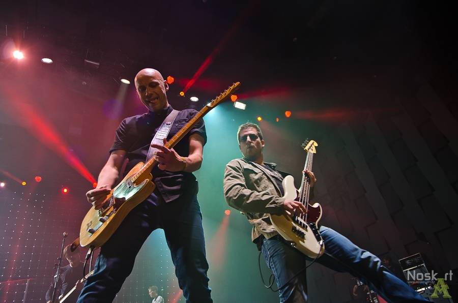 S Chinaski zpíval ve Foru Karlín i fanoušek Jakub