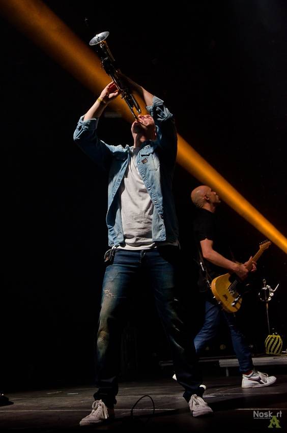 S Chinaski zpíval ve Foru Karlín i fanoušek Jakub