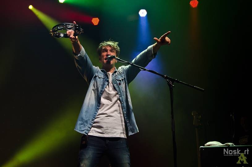 S Chinaski zpíval ve Foru Karlín i fanoušek Jakub