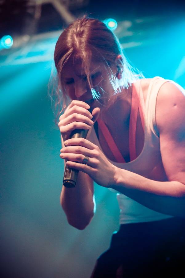 Umělý sníh, vánoční hit i velká party: Skyline hráli v Roxy