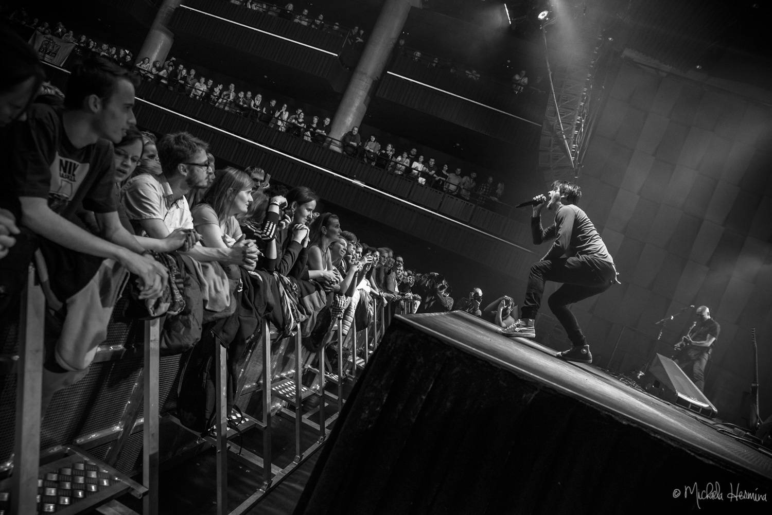 Potřetí aplaudovalo koncertu Chinaski plné Forum Karlín