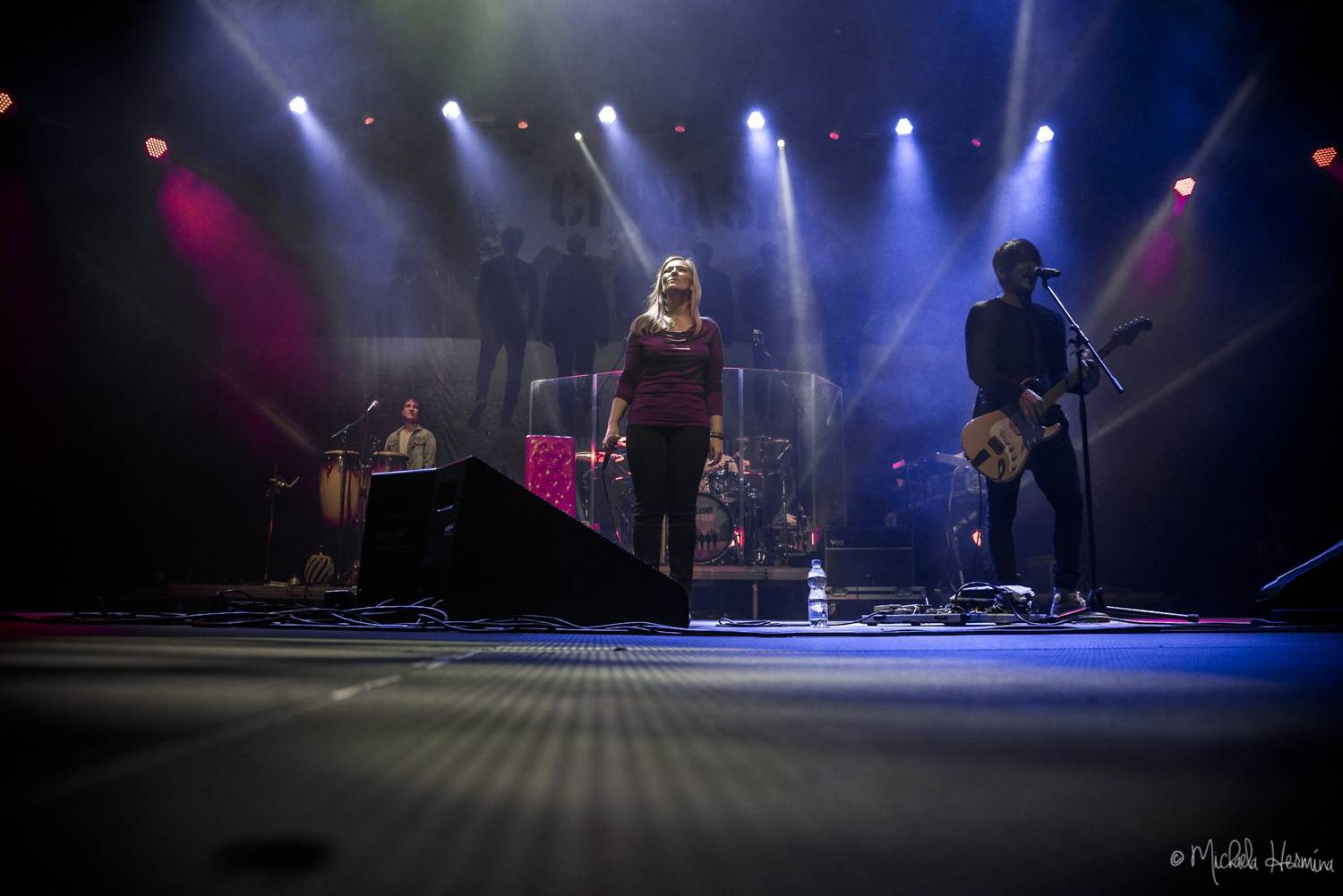 Potřetí aplaudovalo koncertu Chinaski plné Forum Karlín