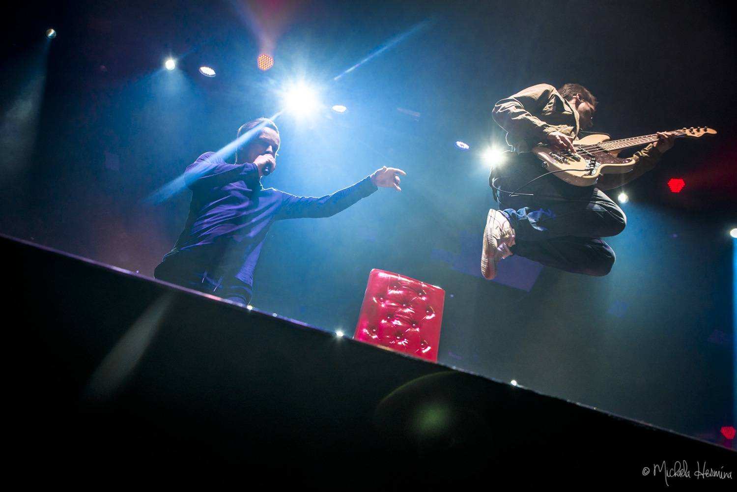 Potřetí aplaudovalo koncertu Chinaski plné Forum Karlín