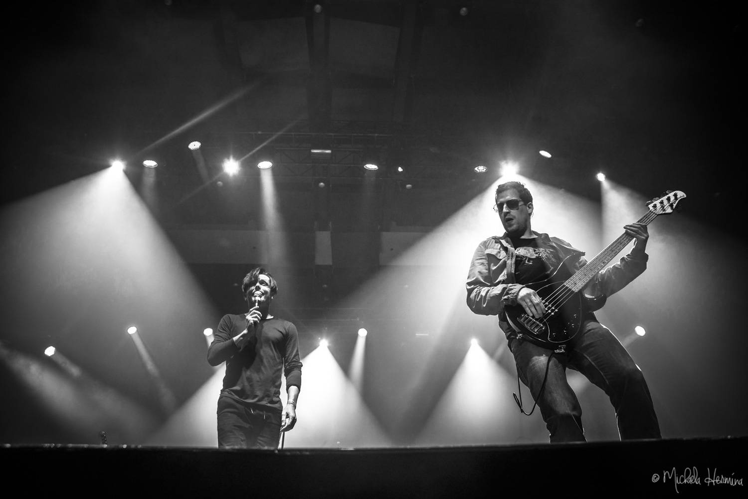 Potřetí aplaudovalo koncertu Chinaski plné Forum Karlín