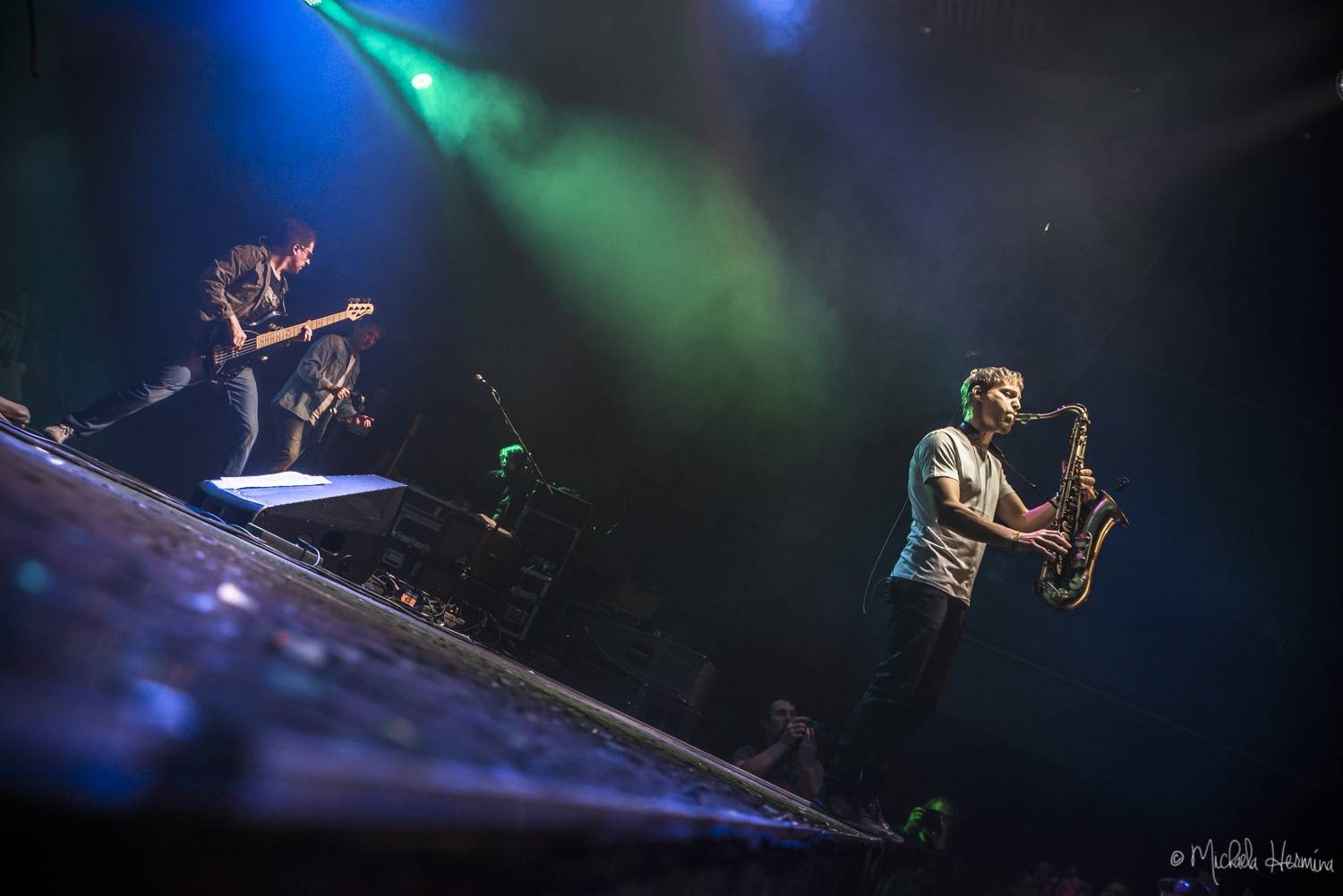 Potřetí aplaudovalo koncertu Chinaski plné Forum Karlín