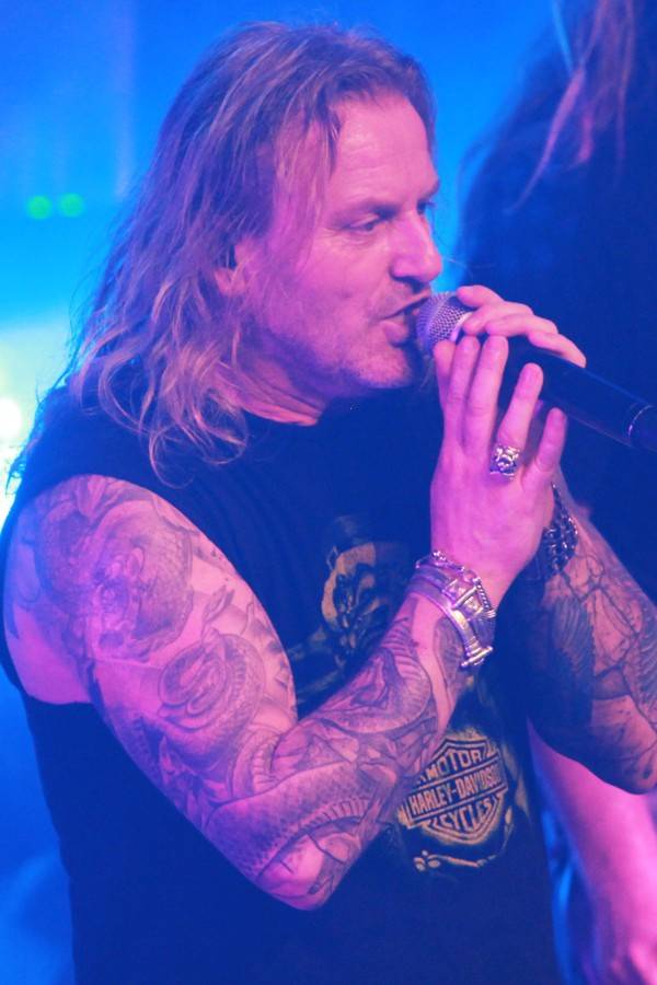 Z O2 areny rovnou do klubu: Kabát vyprodal brněnské Sono centrum