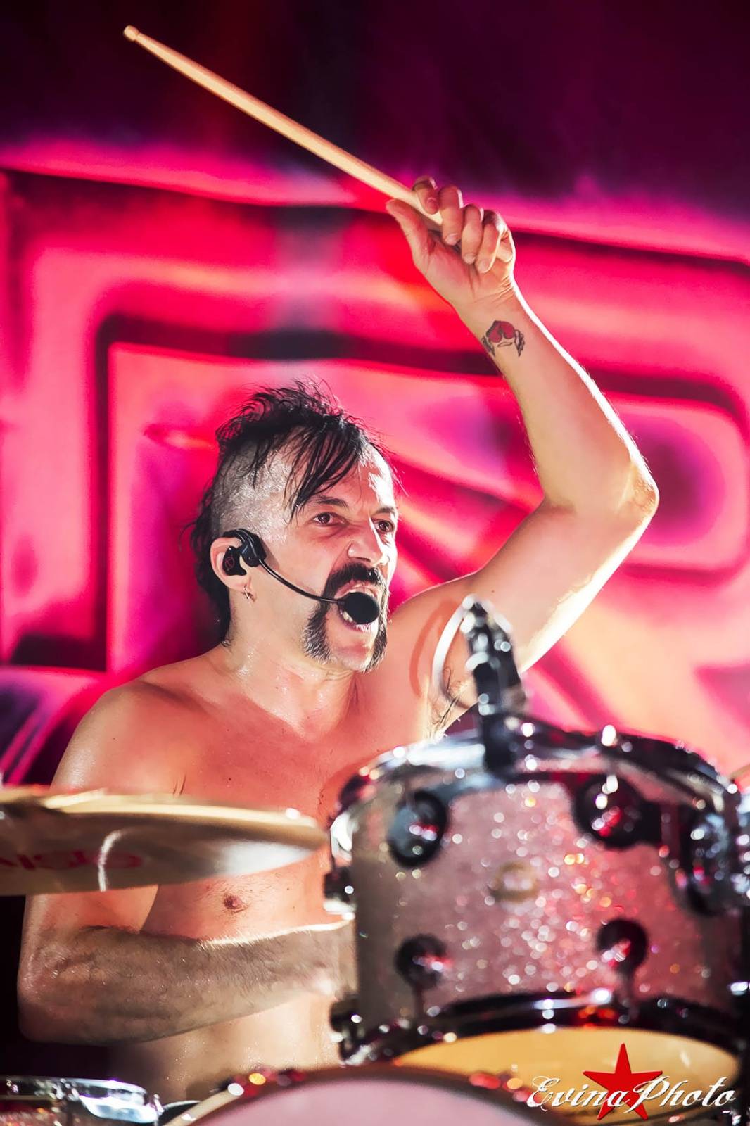 Doro Pesch ví, jak vyzrát na věk. V Praze řádila jako zamlada