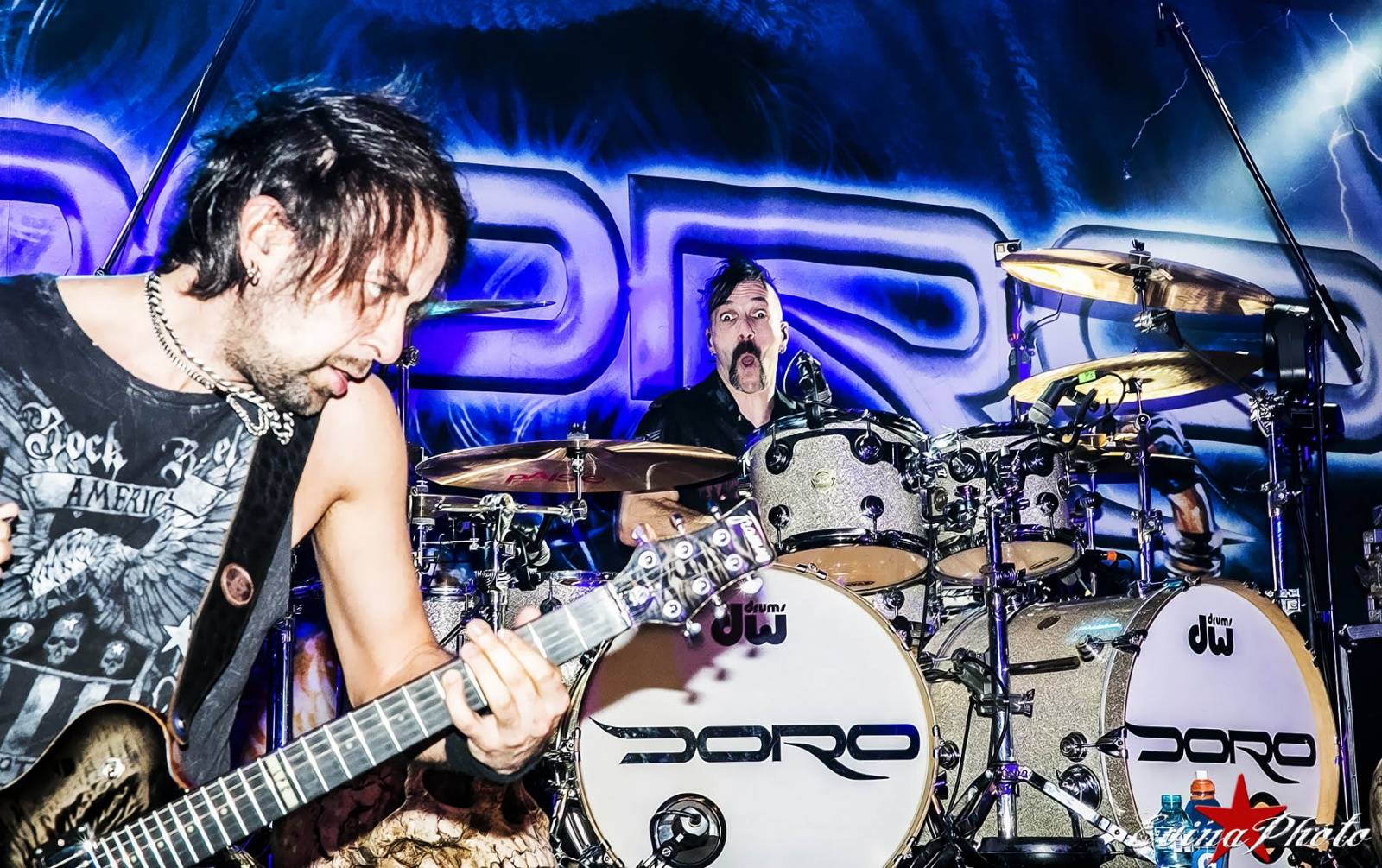 Doro Pesch ví, jak vyzrát na věk. V Praze řádila jako zamlada