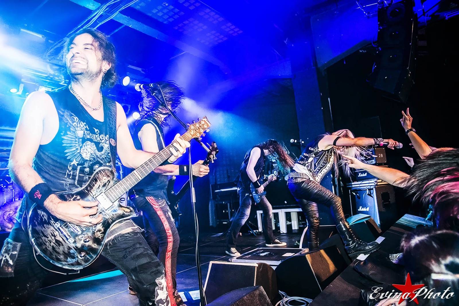 Doro Pesch ví, jak vyzrát na věk. V Praze řádila jako zamlada