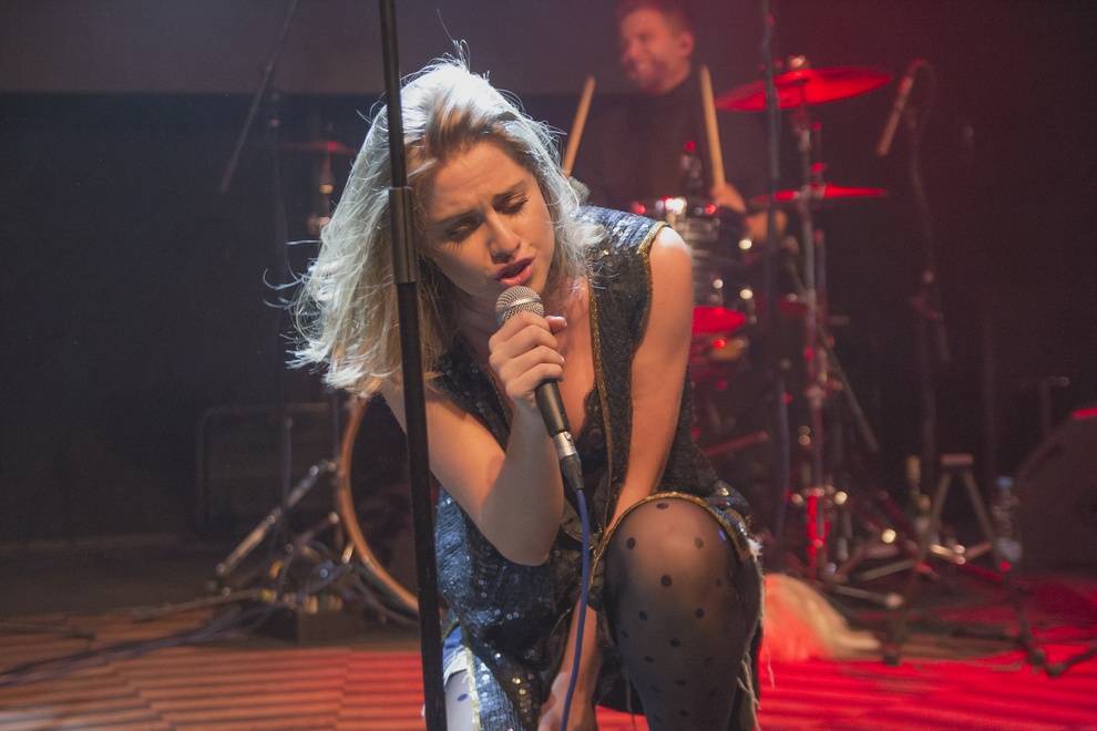 Emma Smetana křtila nový klip v Lucerna Music Baru. A byla skvělá