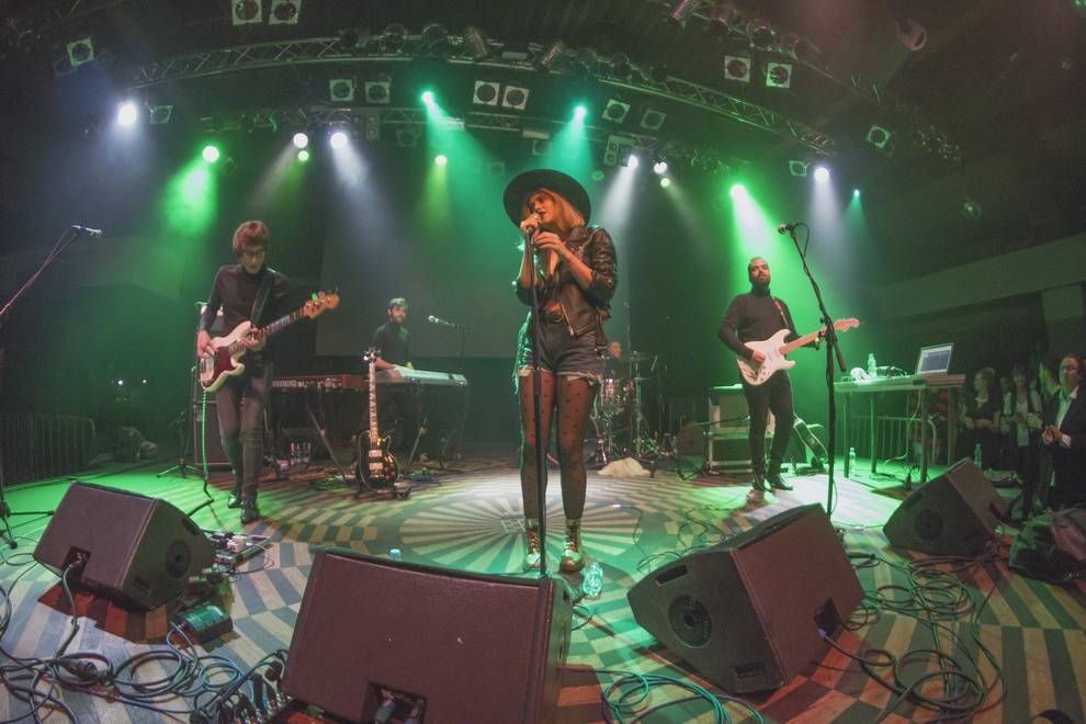 Emma Smetana křtila nový klip v Lucerna Music Baru. A byla skvělá