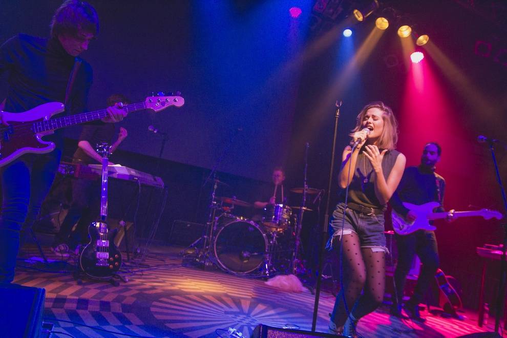 Emma Smetana křtila nový klip v Lucerna Music Baru. A byla skvělá