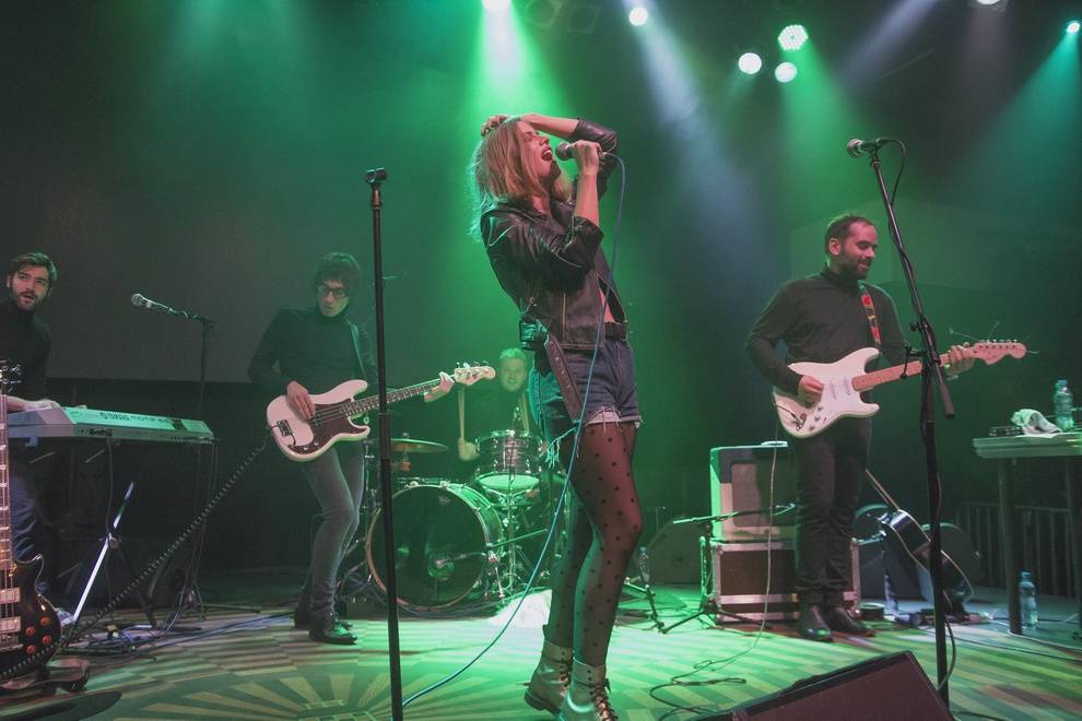 Emma Smetana křtila nový klip v Lucerna Music Baru. A byla skvělá