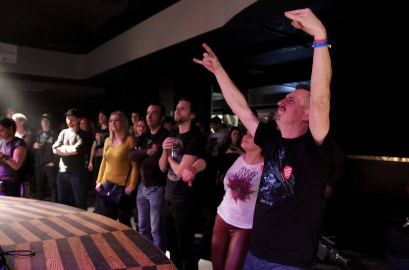 Před Vánoci drnčili v Lucerna Music Baru The Snuff, výtěžek šel na charitu