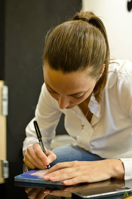 Barbora Poláková není Nafrněná, podepsala desku a pozvala na Žebřík