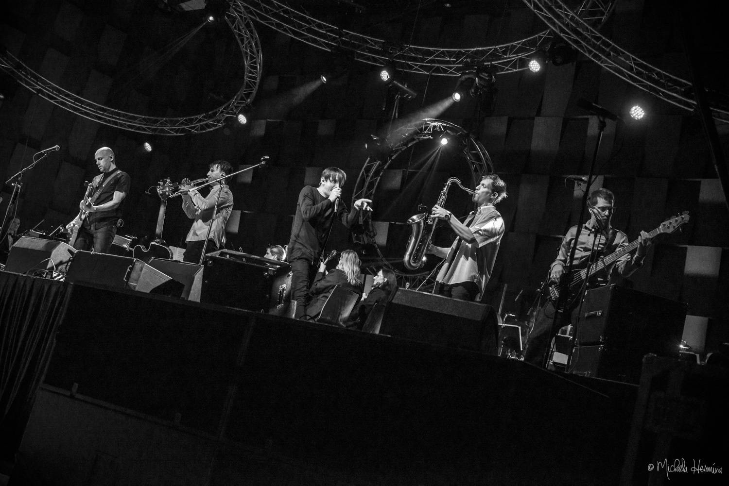 V Karlíně zářily vánoční hvězdy - Chinaski, Miro Žbirka, Michal Hrůza či Marek Ztracený